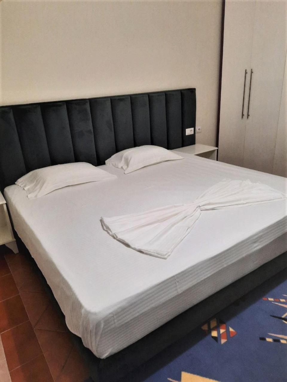 Luander Hotel Tirana Cameră foto